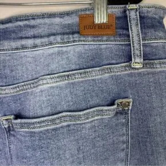 Judy Blue Women’s Plus Blue Boyfriend Fit Denim Stretch Jeans Size 24 W - Picture 6 of 6